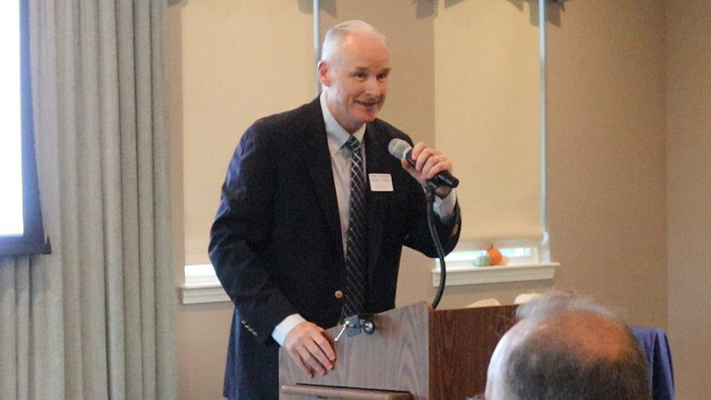 Dan Hannigan accepts the "Guardian Angel Award" at CCNH's 2026 Annual Gathering.